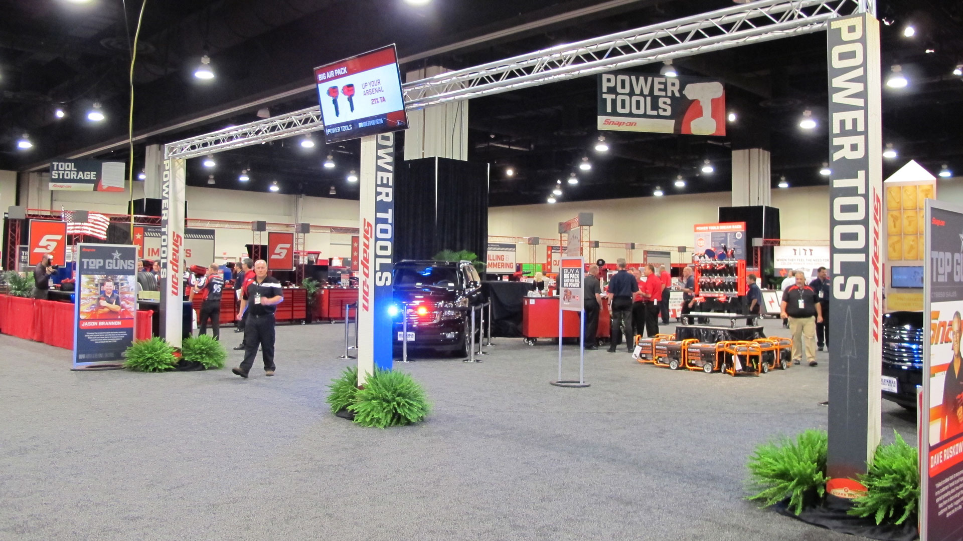 tradeshow floor at franchisee expo event